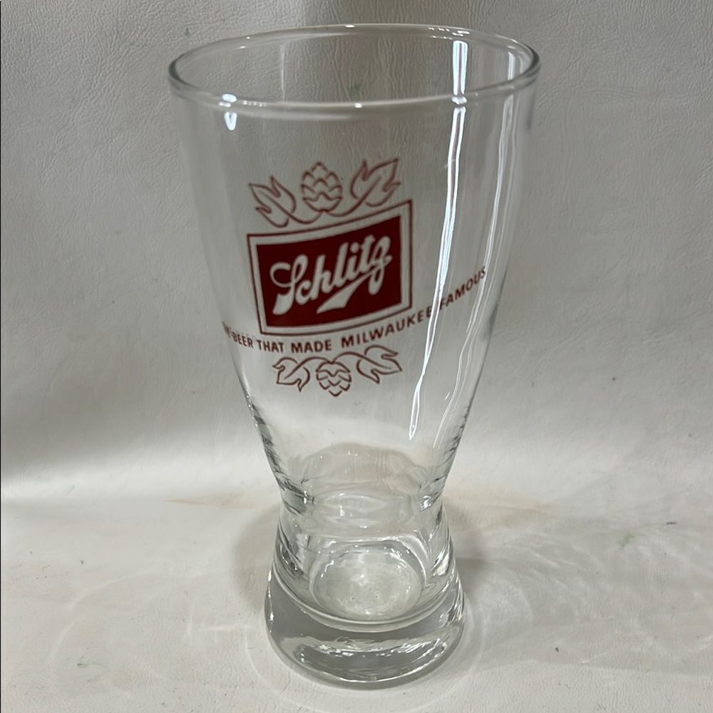 Schlitz Beer Glass with Red Logo 12 Oz 6 1/2 In Tall 3 In Round Milwaukee Famous